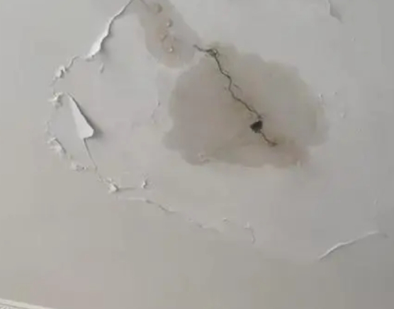 思南阳台漏水维修公司分享下屋面防水工程质量问题原因分析